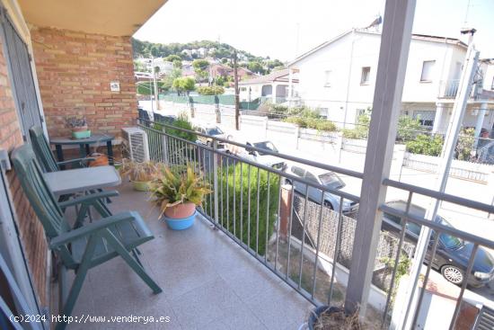 Piso de dos dormitorios con terraza - TARRAGONA