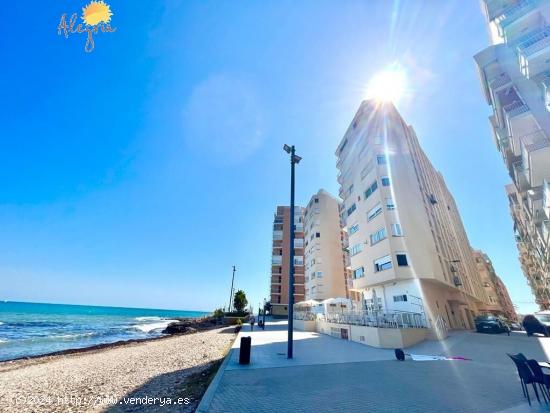 ¡PRIMERA LÍNEA! APARTAMENTO TOTALMENTE REFORMADO CON VISTAS AL MAR + PISCINA + PARKING - ALICANTE