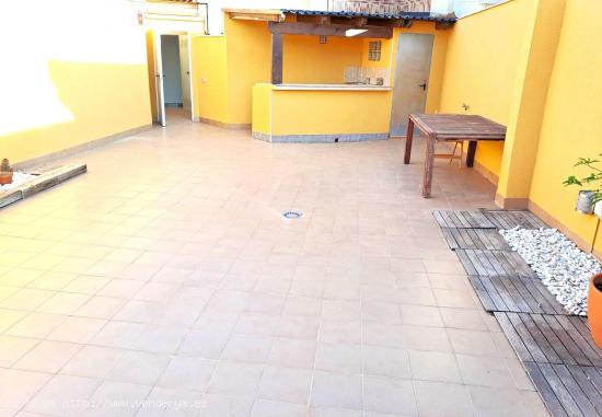 Se vende bonito apartamento con terraza en el Campillo, el Esparragal. - MURCIA