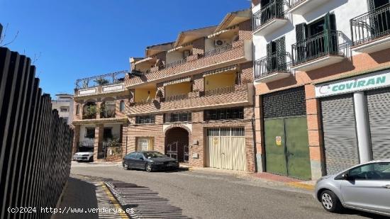 LOCAL COMERCIAL DISPONIBLE EN PELIGROS!! - GRANADA