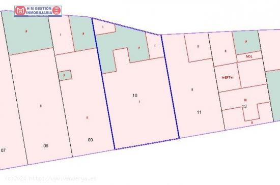 CASA PARA REFORMAR  DE 170 M2 DE PARCELA Y SALIDA A DOS CALLES - CIUDAD REAL