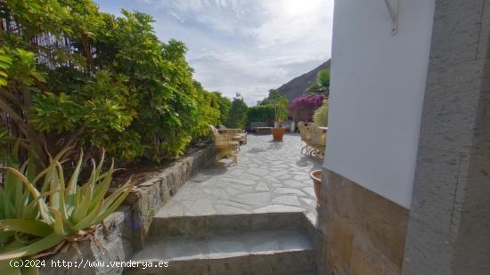 Preciosa casa en Mogán con árboles frutales - LAS PALMAS