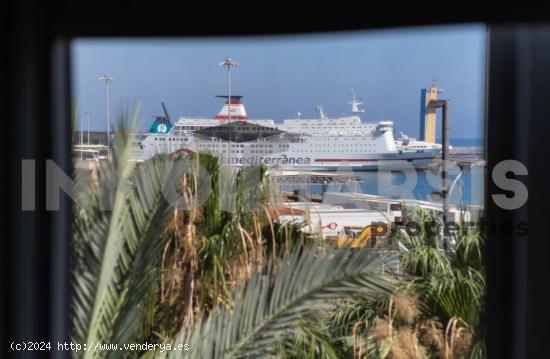 SE VEDE PISO EN PUERTO ALMERIA - ALMERIA