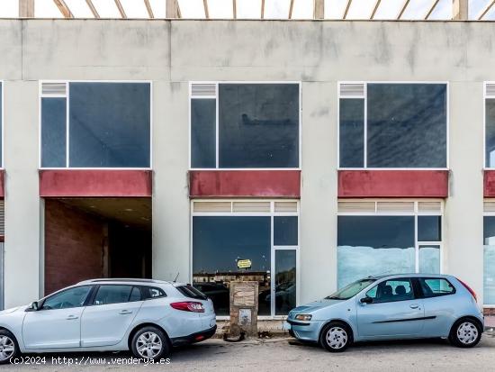 SE VENDE PLAZA DE GARAJE-URB. LAS PALMERAS-SANLUCAR DE BARRAMEDA - CADIZ