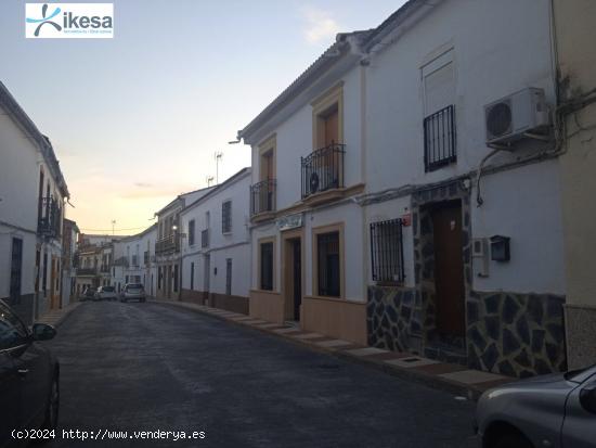 CASA EN LA VICTORIA!! CENTRICA. PROXIMA AL AYUNTAMIENTO. - CORDOBA