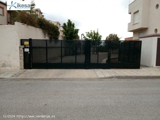 Plaza de parking en Señorio de Cubillas. Atarfe - GRANADA