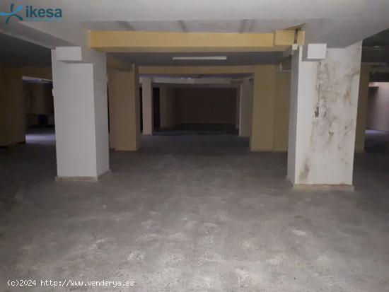 Local comercial con 570 metros en Córdoba - CORDOBA