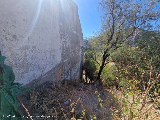 Oportunidad de edificio en la sierra - CADIZ