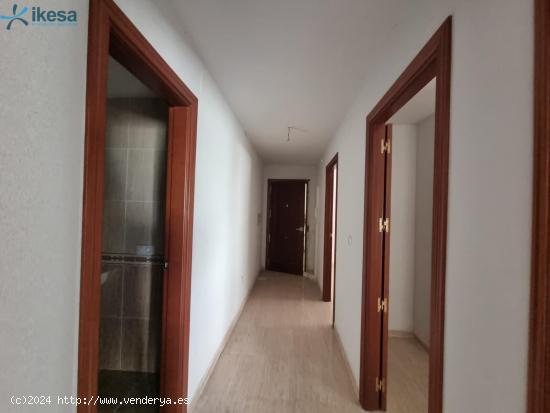 Venta de Piso en  Mesón del Arroyo  - Granada - GRANADA