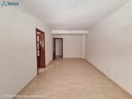 Venta de Piso en  Mesón del Arroyo  - Granada - GRANADA