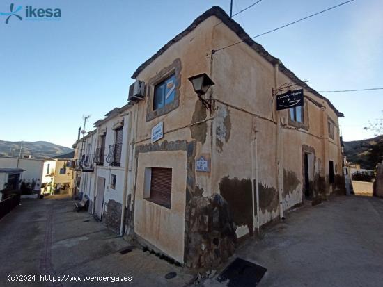 Vivienda a reformar con 2 habitaciones - GRANADA