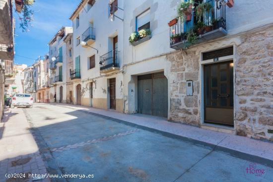 Casa de pueblo en Fabara, junto a Caspe - ZARAGOZA