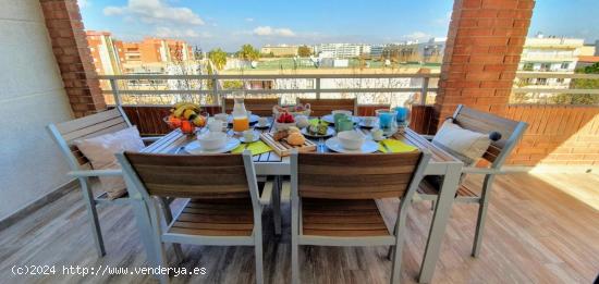 Salou - Magnifico apartamento con piscinas situado en 1a línia de Mar - ALQUILER TURÍSTICO - TARRA