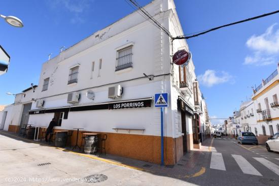 Se vende Casa con Bar alquilado, en Arahal. - SEVILLA