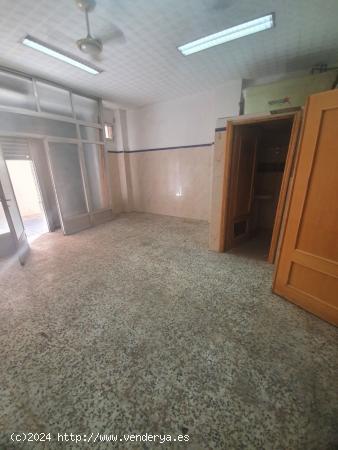 OPORTUNIDAD!!! LOCAL COMERCIAL CALLE GRANADA-AVDA VILCHES - ALMERIA