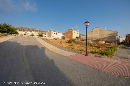 CONSTRUYE EL NEGOCIO DE TUS SUEÑOS EN UN ENTORNO CON MUCHO ENCANTO!!!! - GRANADA