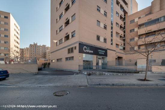  Plaza de Garaje en Campus de la Salud - GRANADA 