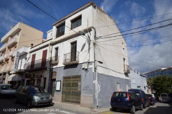  Casa de 3 niveles para reformar - TARRAGONA 