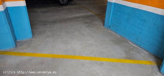 Plaza de parking de 16 M2, en edificio con ascensor - TARRAGONA