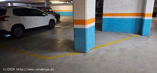 Plaza de parking de 16 M2, en edificio con ascensor - TARRAGONA