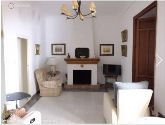 API LUNA INMOBILIARIA VENDE CASA PALACIO - ALBACETE