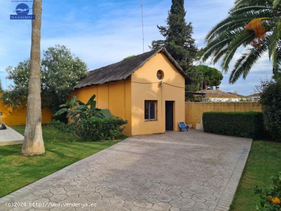 GRAN CHALET EN LA ZONA DE LAS VEGUETAS - CADIZ