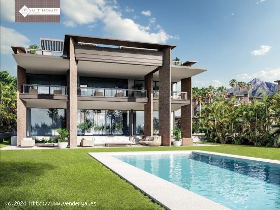 ELEGANTE Y LUJOSO PALACETE EN PUERTO BANUS CON VISTAS AL MAR - MALAGA