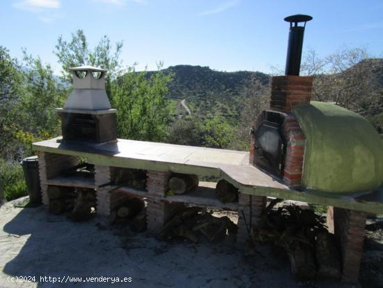 CASA DE CAMPO CON MUY BUENAS VISTAS. ZONA MUY TRANQUILA. IDEAL PARA DESCONECTAR. - MALAGA