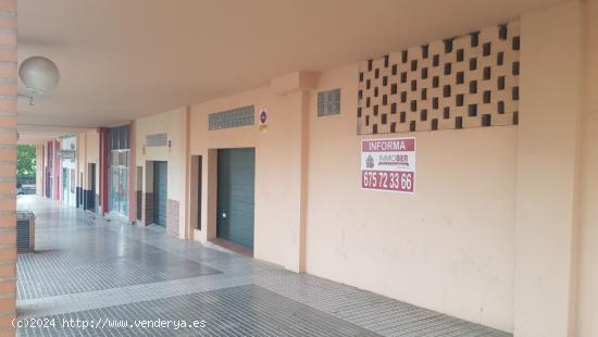  SE ALQUILA O VENDE LOCAL COMERCIAL - BADAJOZ 