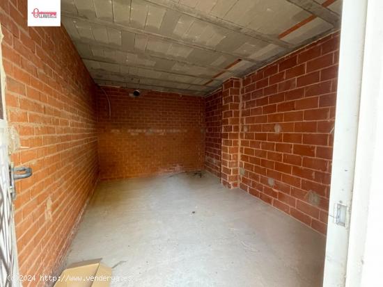 Local Comercial en la C/ Santa Águeda en Venta - BURGOS