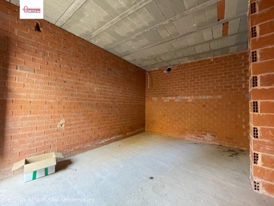 Local Comercial en la C/ Santa Águeda en Venta - BURGOS