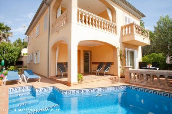  Chalet en Son Serra con piscina, garaje y  licencia vacacional - BALEARES 