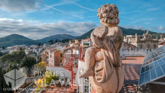 ¡Fantástica TORRE en el CENTRO de Sant Feliu! - BARCELONA