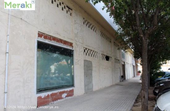 Local comercial en venta en Avenida LIBERTAD 27 C/V AGUILAS 2, Yecla - MURCIA