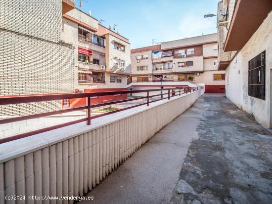 Local en venta en c. d'estoup, 21, Torres De Cotillas, Las, Murcia - MURCIA