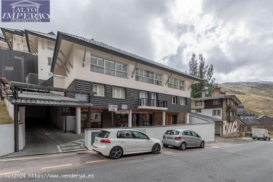 PISO DE 4 ESTANCIAS CON GARAJE Y TRASTERO EN ZONA MEDIA DE SIERRA NEVADA - GRANADA