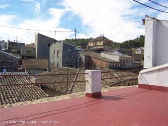  Casa adosada en venta en el centro de Cocentaina. - ALICANTE 