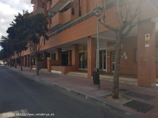 Plazas de garaje y trasteros en Jardines de Florencia, Camino de la Esgaravita y el Val - MADRID