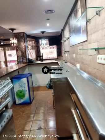 INMOBILIARIA TEJARES  ALQUILA BAR MONTADO EN FRANCISCANOS - ALBACETE