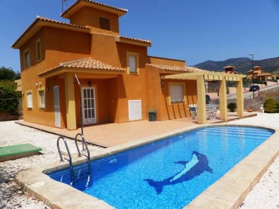  Chalet en venta en Totana - MURCIA 