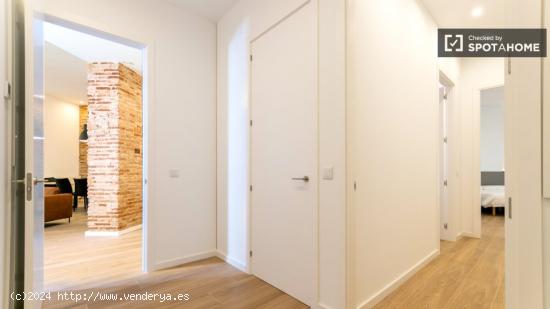 Piso de 3 habitaciones en alquiler en L'Eixample - VALENCIA