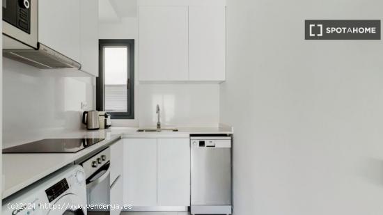 Apartamento de 2 dormitorios en alquiler en Barcelona - BARCELONA