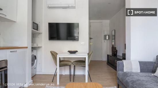 Apartamento de 1 dormitorio en alquiler en Barcelona - BARCELONA