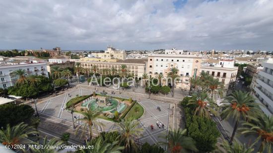  🏠 ¡Oportunidad! Alquiler de 3 trasteros en pleno centro de Jerez de la Frontera 🏠 - CADIZ 