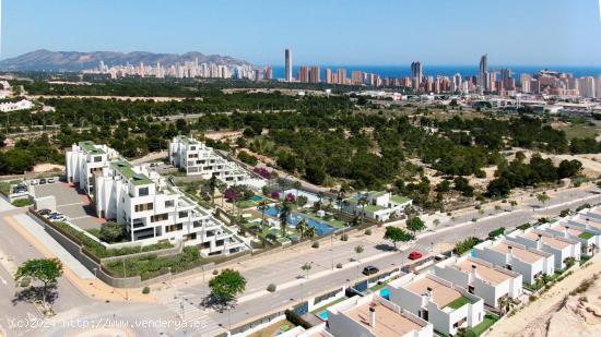 COMPLEJO RESIDENCIAL DE OBRA NUEVA EN FINESTRAT CON VISTAS AL MAR - ALICANTE