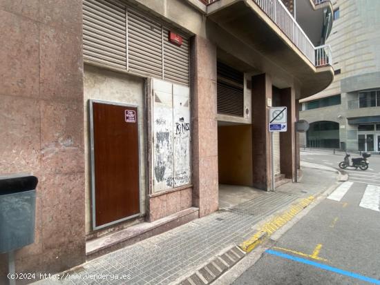 LOCAL COMERCIAL EN VENTA EN EL CENTRO DE MANRESA - BARCELONA