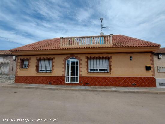  Casa con terreno en el paraje de Las Huertas. - MURCIA 