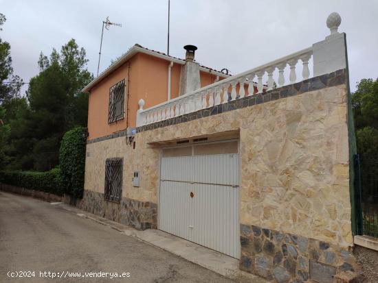 EXCELENTE CHALET EN PARAJE LAS FUENTECICAS-ZONA URBANA. - ALBACETE