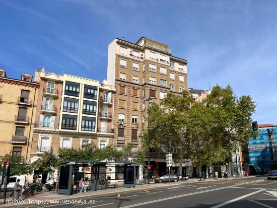 SE VENDE ÁTICO CON VISTAS ESPECTACULARES EN LA PLAZA SAN MIGUEL - ZARAGOZA