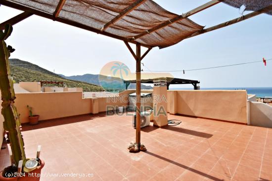 BONITO ÁTICO EN RESIDENCIAL CON PISCINA Y VISTAS AL MAR - MURCIA